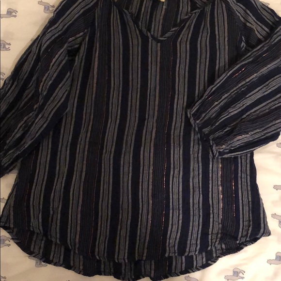 Shirt - Picture 2 of 3